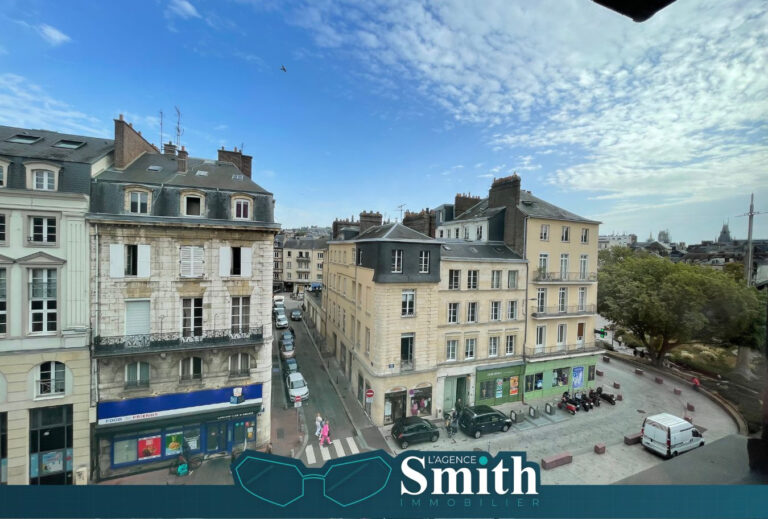 NOUVEAUTÉ SMITH : STUDIO – PLACE DU VIEUX MARCHÉ ROUEN.