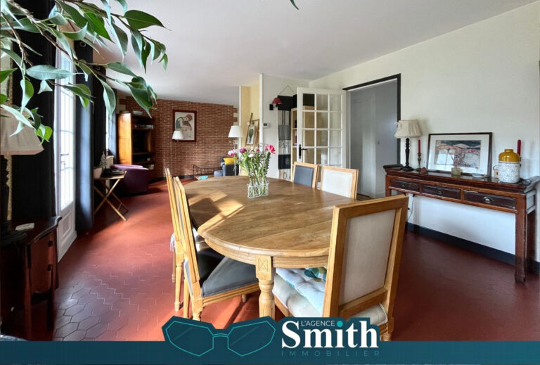 EXCLUSIVITÉ SMITH: MAISON MITOYENNE D&rsquo;UN CÔTÉ 3 CHAMBRES