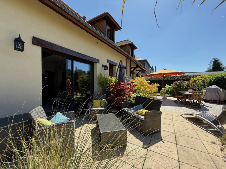 EXCLUSIVITÉ SMITH : MAISON FAMILIALE 5 CHAMBRES