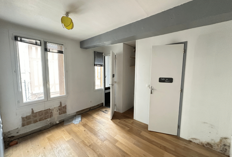 NOUVEAUTÉ SMITH: PLATEAU 47,1M2 À RÉHABILITER