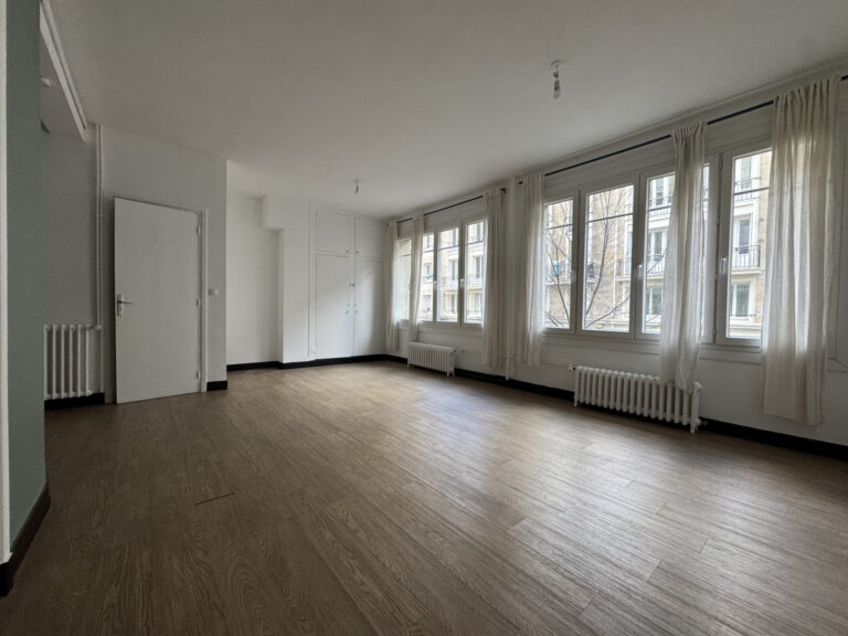 NOUVEAUTÉ SMITH : GRAND APPARTEMENT T4 – QUARTIER CATHÉDRALE