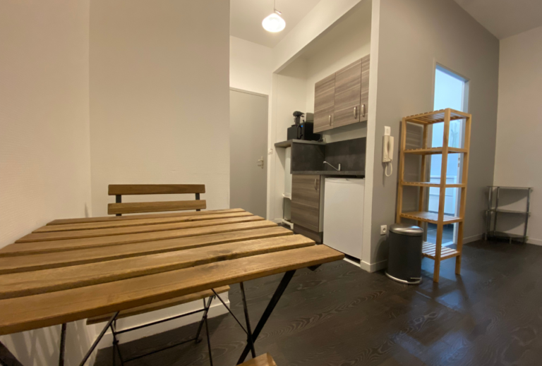 EXCLUSIVITÉ SMITH : STUDIO RÉNOVÉ