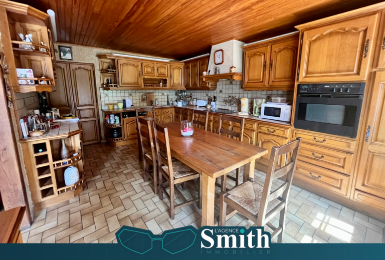 EXCLUSIVITÉ SMITH : MAISON 3 CH / DÉPENDANCES.