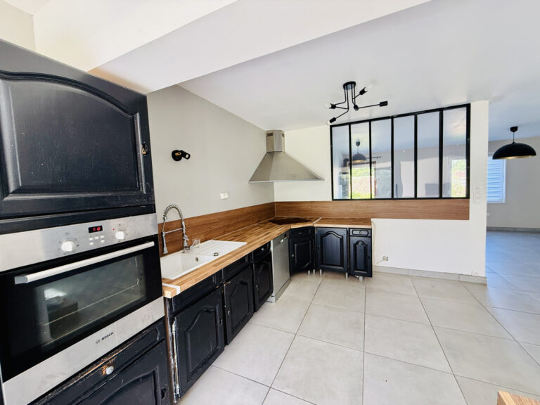 EXCLUSIVITÉ SMITH : MAISON 4 PIÈCES / 3 CHAMBRES