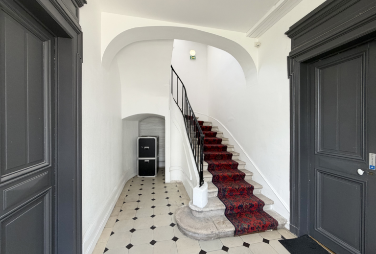 EXCLUSIVITÉ SMITH : APPARTEMENT / LOCAL