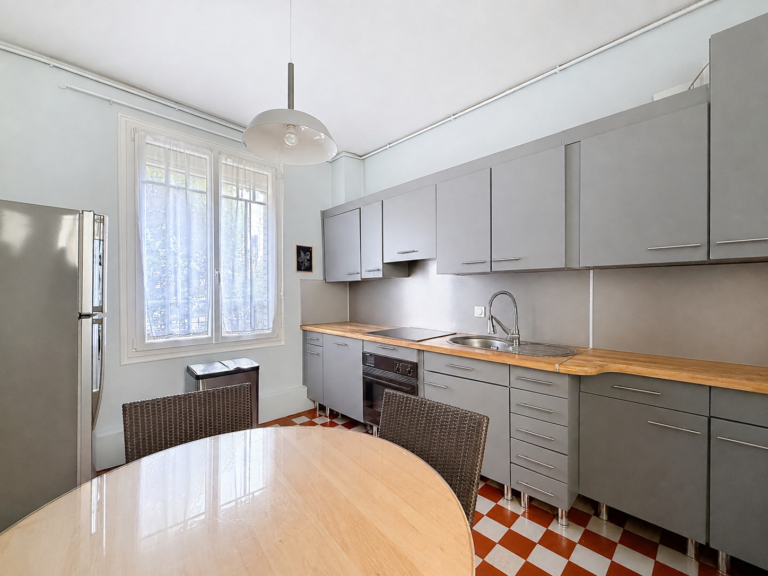 EXCLUSIVITÉ SMITH: MAISON INDIVIDUELLE 1930  – 3 CHAMBRES