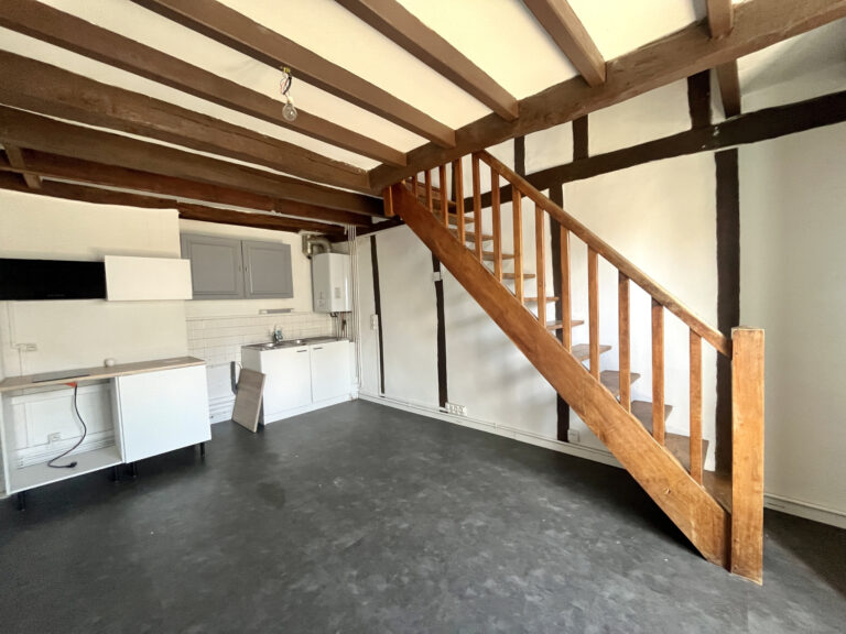 NOUVEAUTÉ SMITH: MAISON 2 PIÈCES / 1 CH
