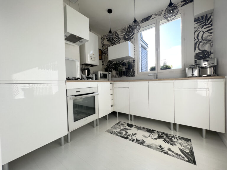 EXCLUSIVITÉ SMITH : SUPERBE APPARTEMENT HAUSSMANNIEN 75M2