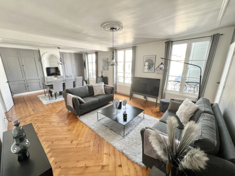 EXCLUSIVITÉ SMITH : SUPERBE APPARTEMENT HAUSSMANNIEN 75M2