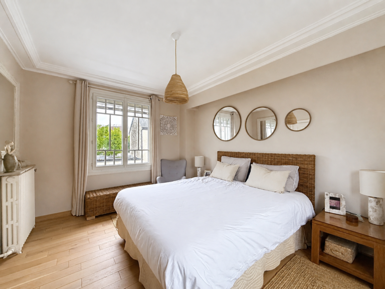 EXCLUSIVITÉ SMITH: MAISON INDIVIDUELLE 1930  – 3 CHAMBRES