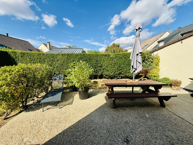 EXCLUSIVITÉ SMITH: MAISON FAMILIALE 3 CH + BUREAU