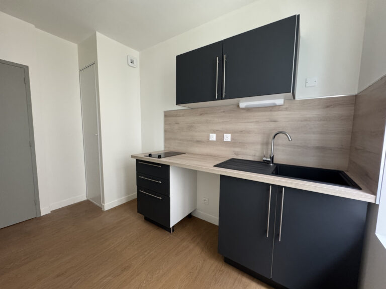 EXCLUSIVITÉ SMITH : STUDIO VIEUX MARCHÉ/ PRÉFECTURE