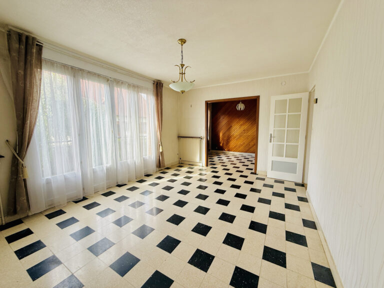 EXCLUSIVITÉ SMITH : MAISON 5 PIÈCES / 2 CHAMBRES