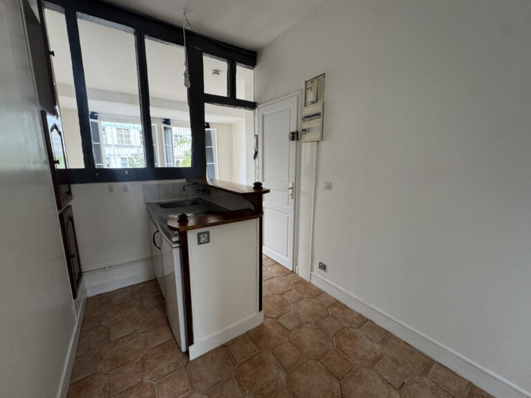 EXCLUSIVITÉ SMITH: GRAND STUDIO QUARTIER SAINT-MACLOU