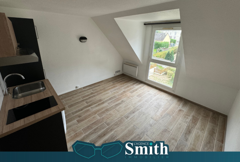 EXCLUSIVITÉ SMITH: APPARTEMENT DUPLEX AVEC PARKING.