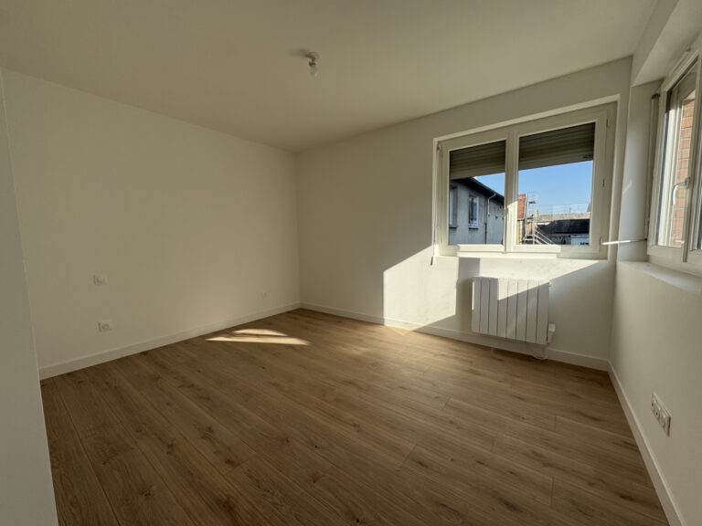APPARTEMENT T2 REFAIT À NEUF – QUARTIER MAIRIE