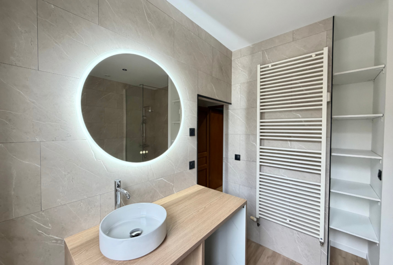 NOUVEAUTÉ SMITH: 4 PIÈCES / 2 CHAMBRES