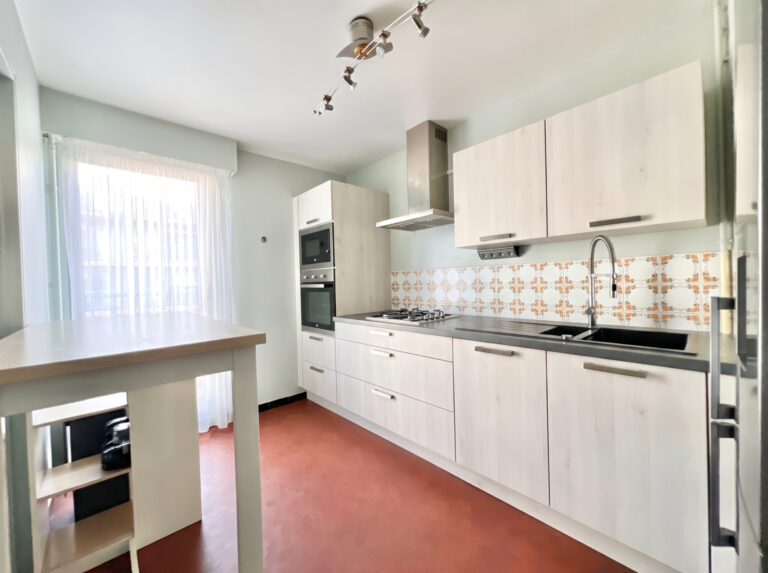 EXCLUSIVITÉ SMITH : T2 AVEC BALCON, CAVE ET GARAGE